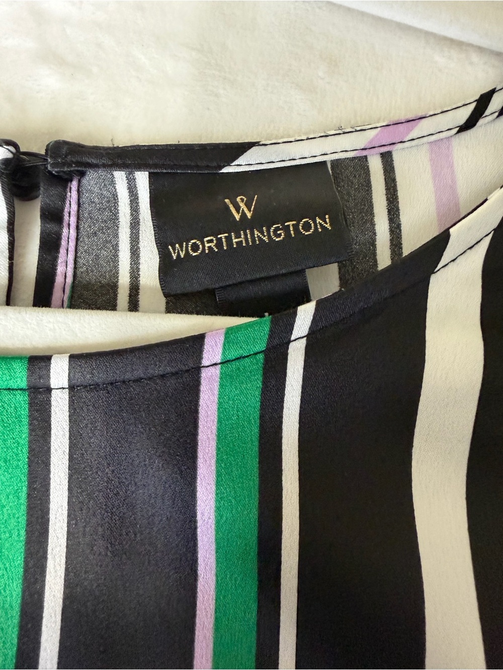 Striped Short-Sleeve Blouse in Black, White & Green,Tie Front Blouse,Large - Picture 7 of 9